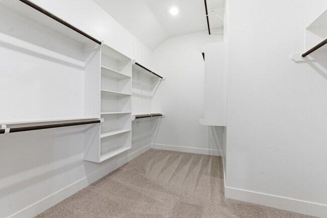 Building Photo - 5227 Sunshine Point