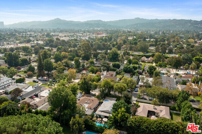 Building Photo - 12237 Hesby St