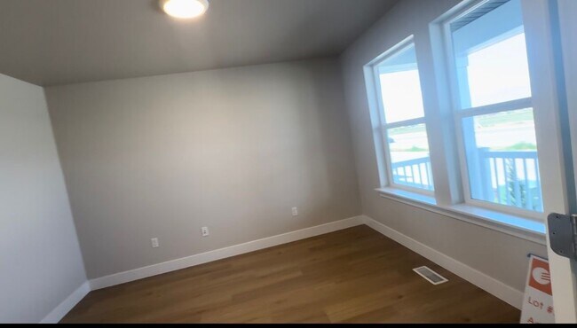 Building Photo - 13646 S Watts Ln