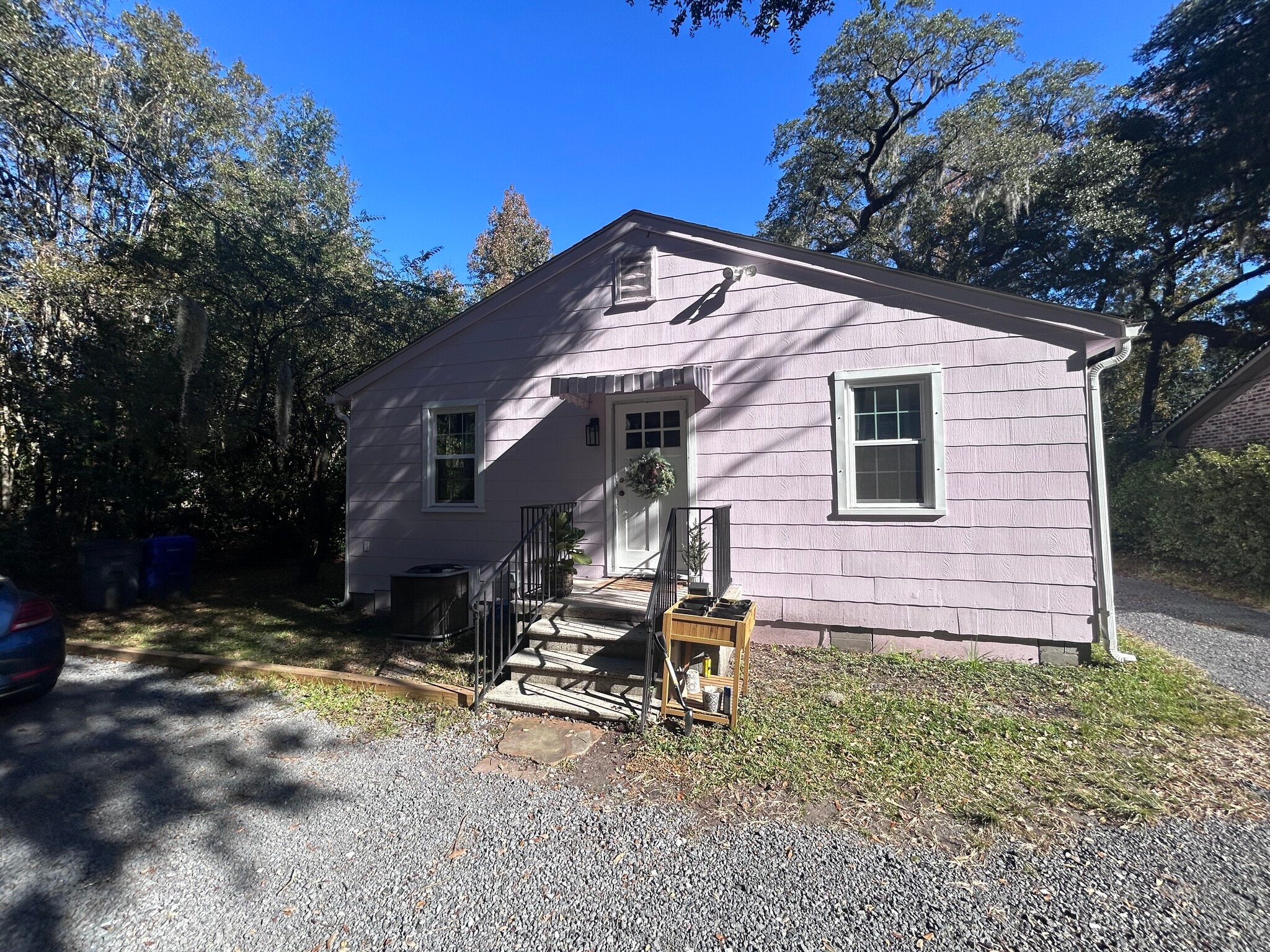 Building Photo - 4425 Holmes Ave