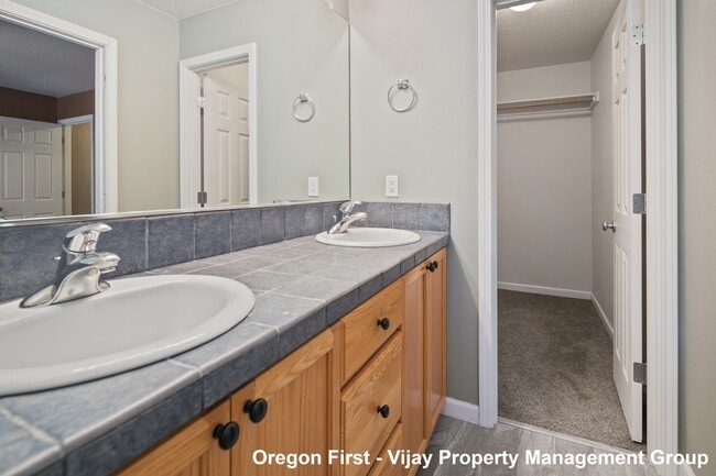 Building Photo - 17106 SW Marty Ln