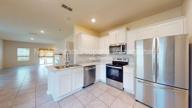 Building Photo - 7623 Legacy Trl