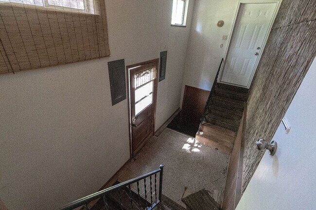 Building Photo - 3415 Balboa Ln