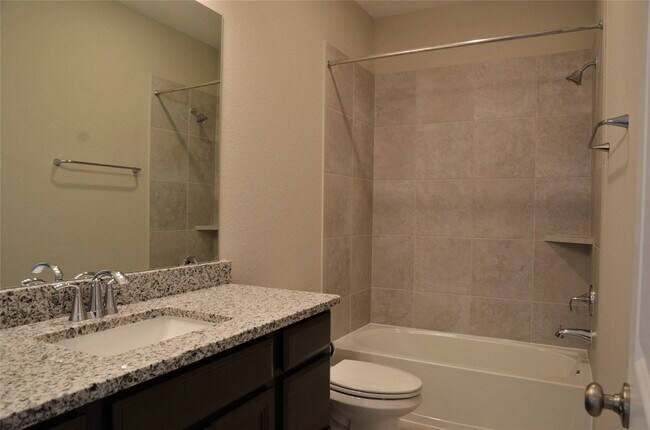 Building Photo - 23834 Pullin Market Dr