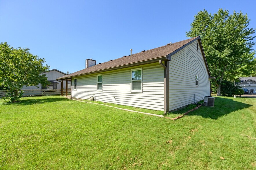 Building Photo - 8209 Parsley Ln