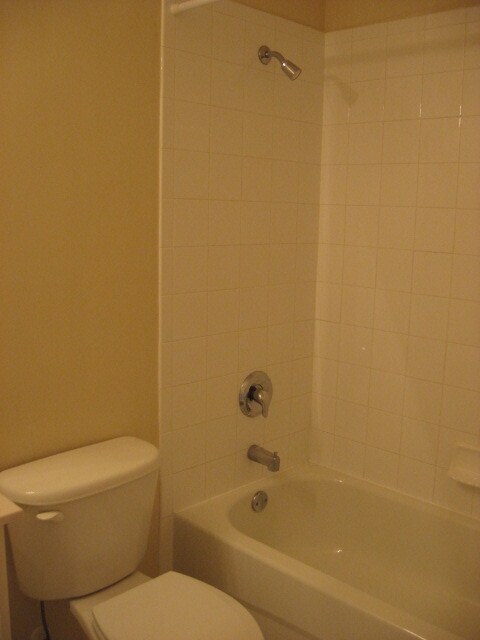 Building Photo - Cypress Landing 8205