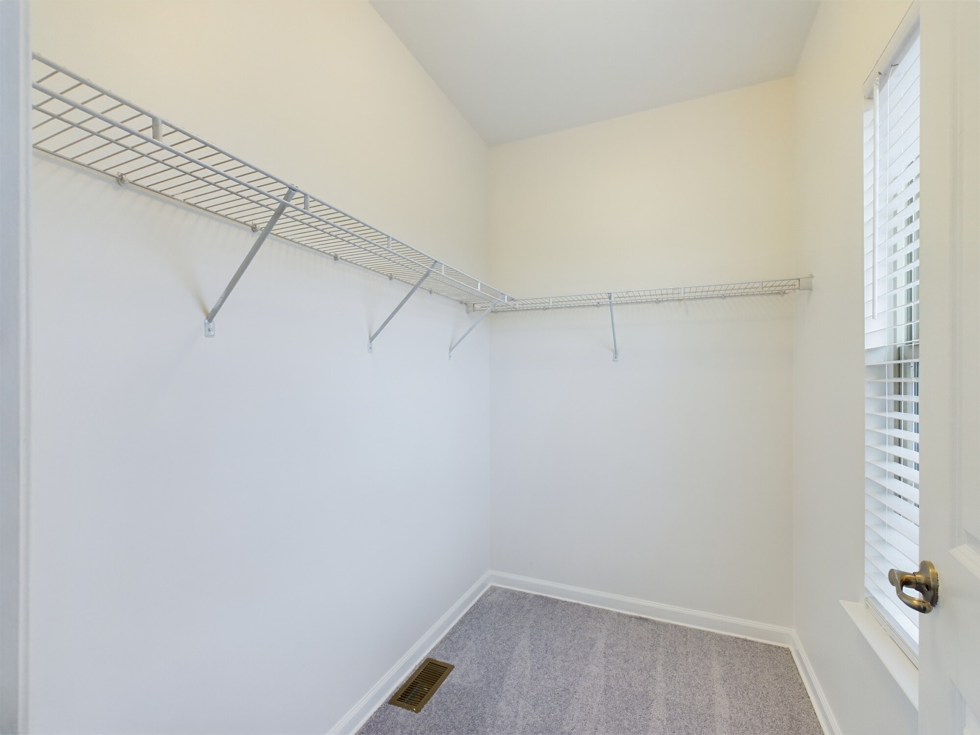 Building Photo - 6479 Jack Linton Dr S