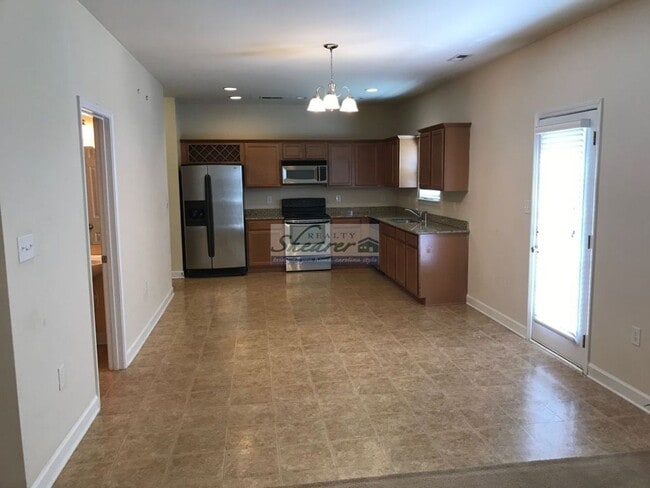Building Photo - Canterfield in Harrisburg - Great 4 Bed, 2...