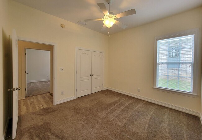 Building Photo - 3 bedroom home for rent off Miccosukee Rd ...