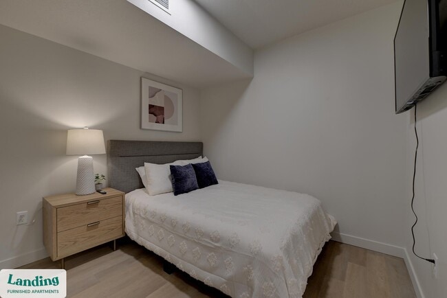 Building Photo - 352 S 500 E