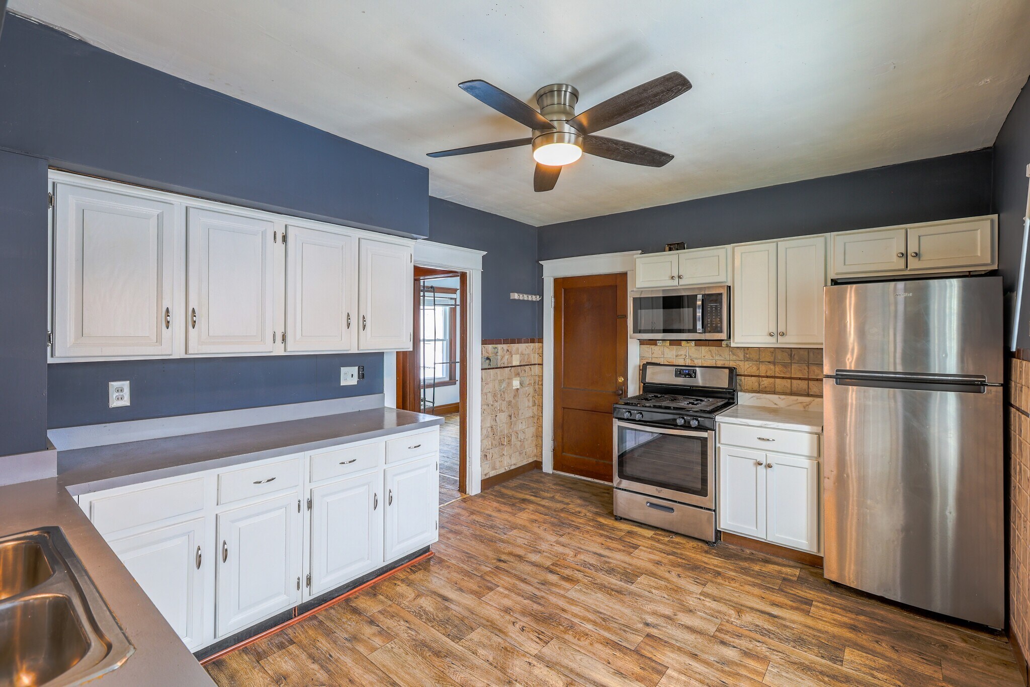 Building Photo - 79 Ideal St