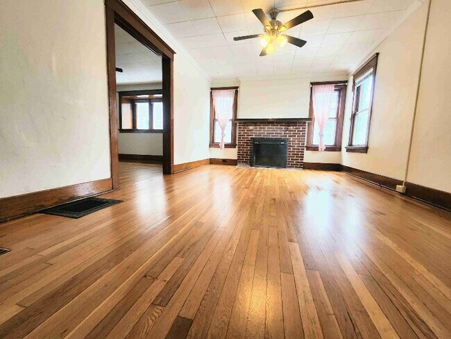 Building Photo - 664 Chenango St