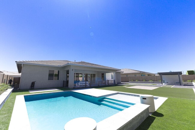 Building Photo - 23060 E Sonoqui Blvd