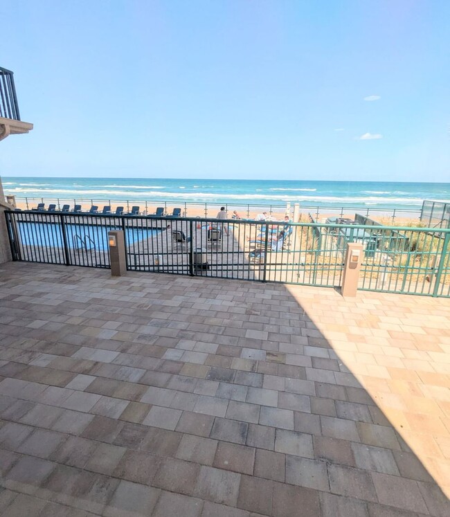 Building Photo - Ocean Front Fully Furnished