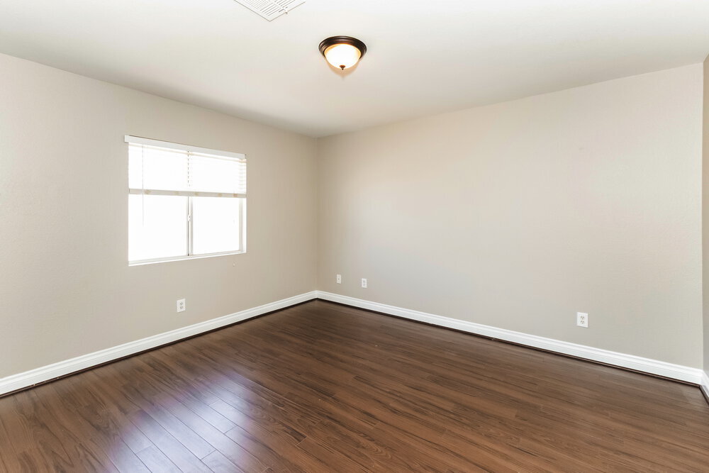 Building Photo - 1026 Cliffbrook Hedge Ave