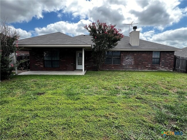 Building Photo - 5505 Gunnison Dr