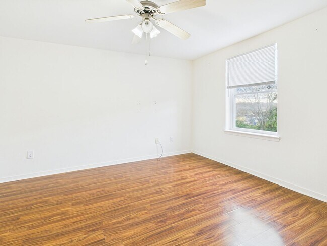 Building Photo - 3510 E Richmond Rd