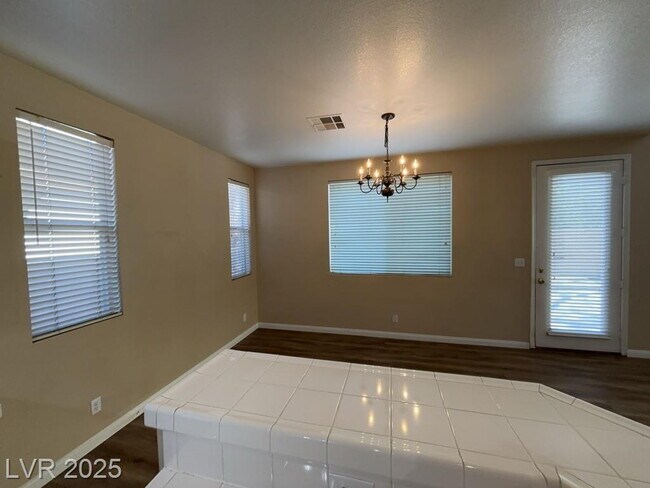 Building Photo - LIMITED TIME ONLY! 2 WEEKS FREE RENT *excludes recurring fees* Charming 3-Bedroom Oasis on Butter...