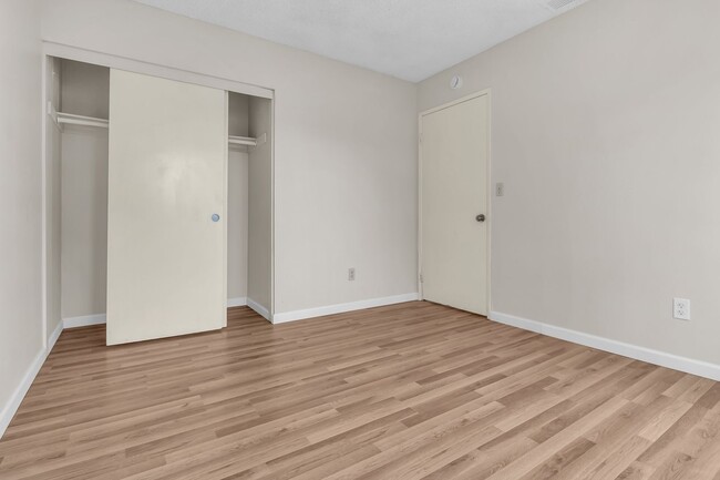 Building Photo - 1688 Bruin St