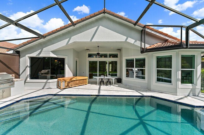 Building Photo - 236 Carina Dr