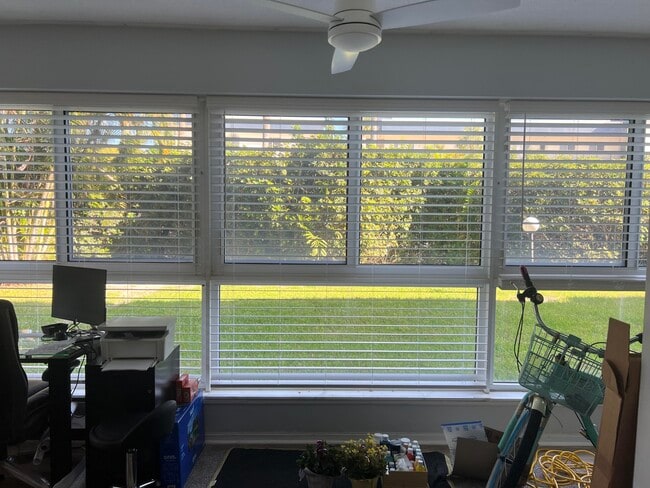 Building Photo - 3401 Spanish Trail