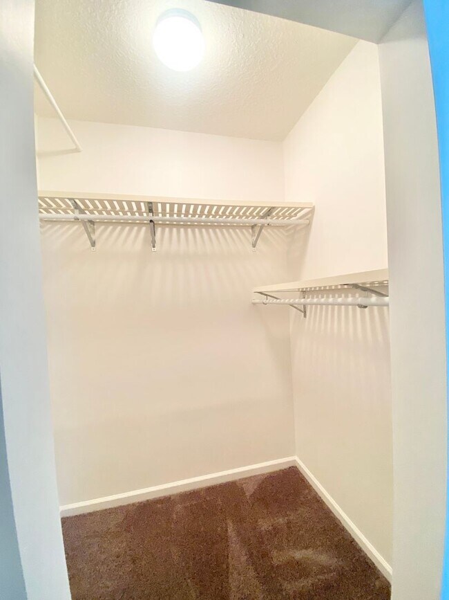 Building Photo - 129 Tappan Zee Dr