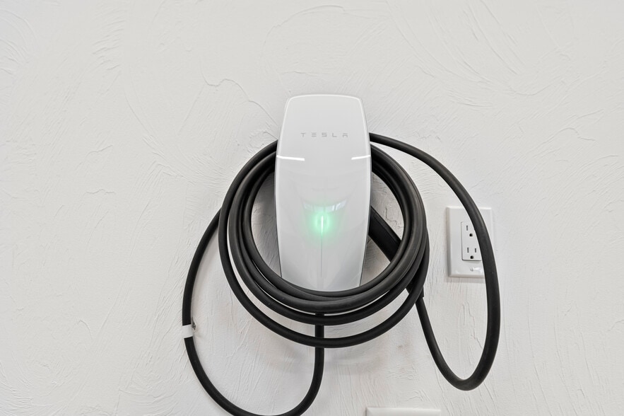 Building Photo - 21 Bolton St