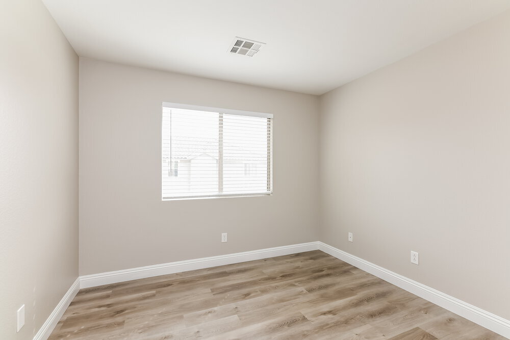 Building Photo - 5544 Grand Rapids St
