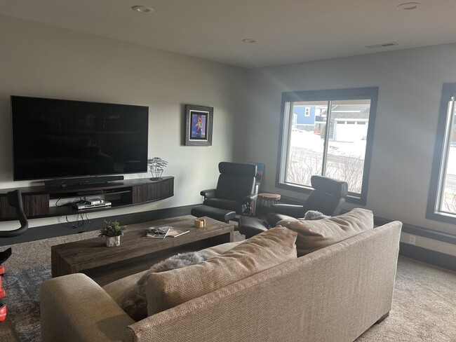 Building Photo - 5144 N Lauralwood St