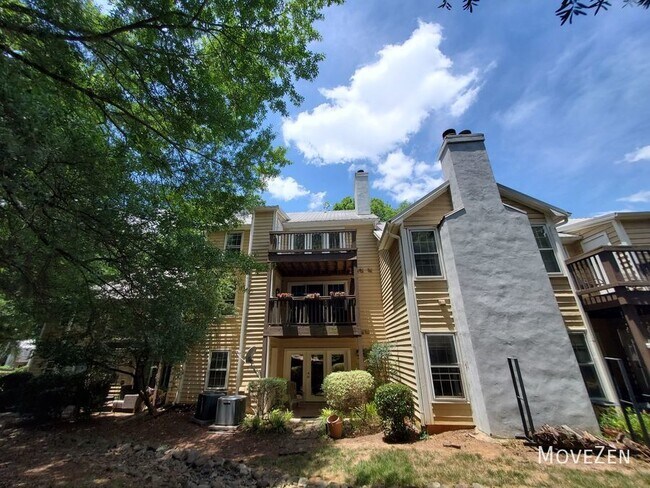 Building Photo - 3200 Selwyn Farms Ln