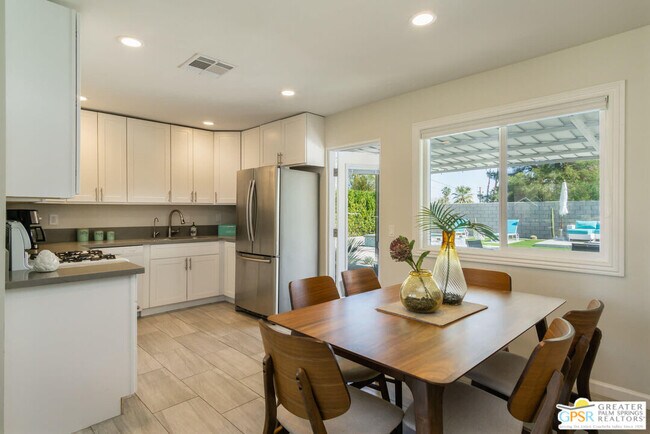 Building Photo - 37512 Bankside Dr