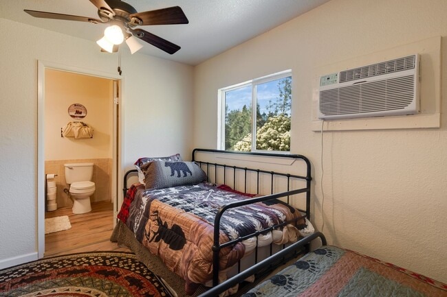 Building Photo - Charming 4 Bedroom Home on Beautiful 10-Acre Property!