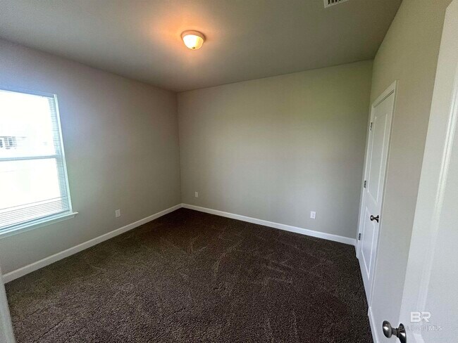 Building Photo - 8611 Lockridge Rd