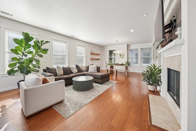 Building Photo - 2608 Thomas Ave