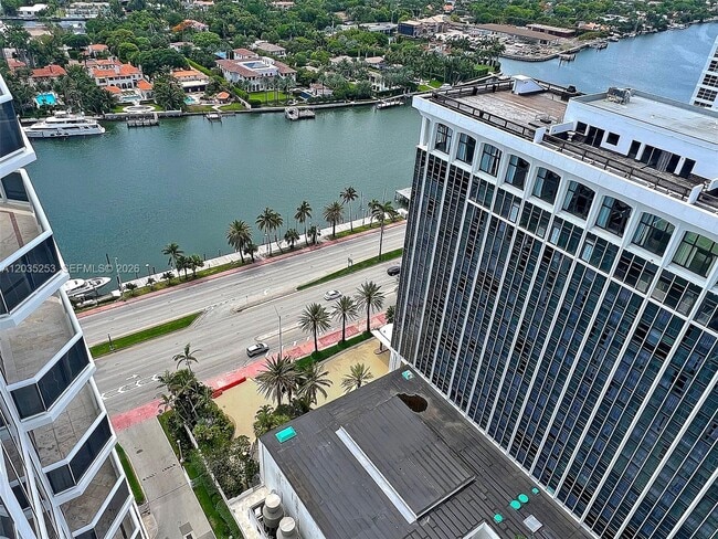 Building Photo - 4779 Collins Ave