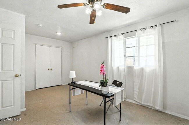 Building Photo - 5912 Cleveland Ave