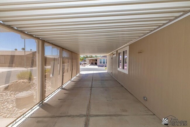 Building Photo - 5584 E 34th St