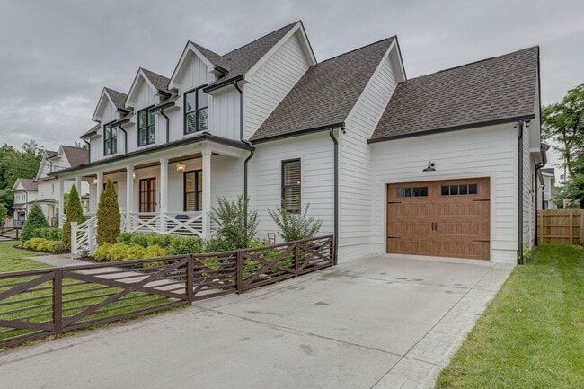 Building Photo - Franklin Home For Lease