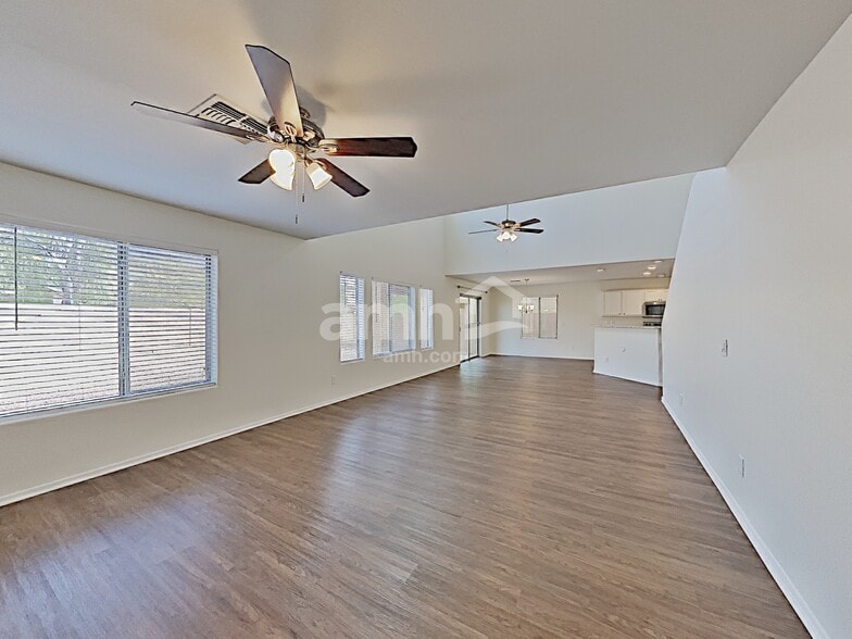 Building Photo - 16194 W Shangri La Rd