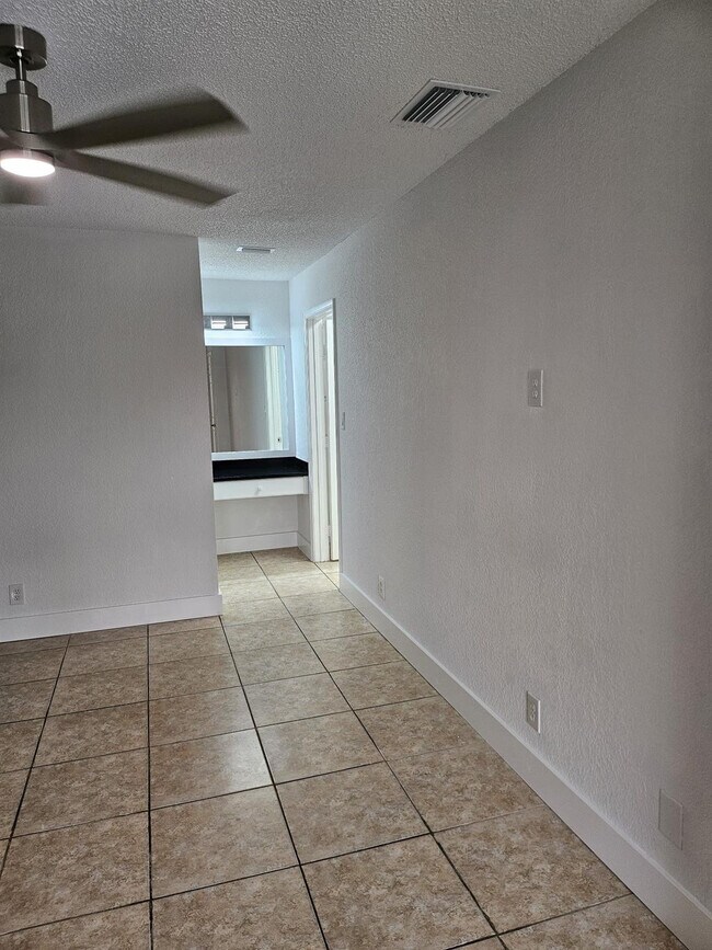 Building Photo - 2472 NW 49th Terrace