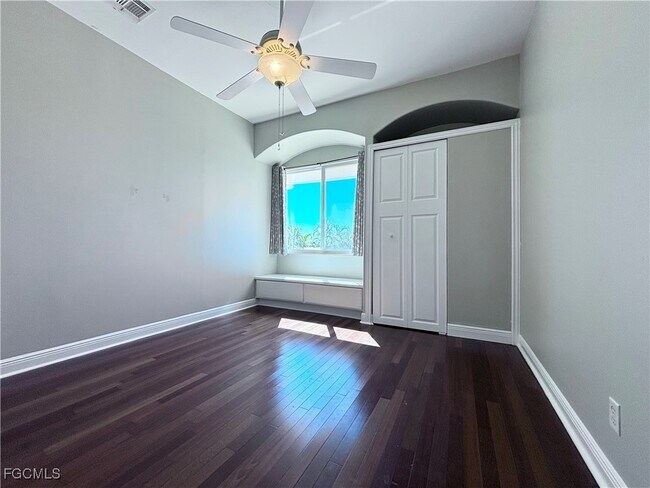 Building Photo - 2938 SW 40th St
