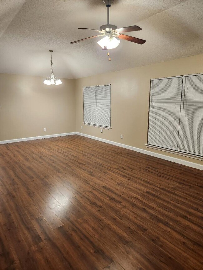 Building Photo - 8906 Winter Ct