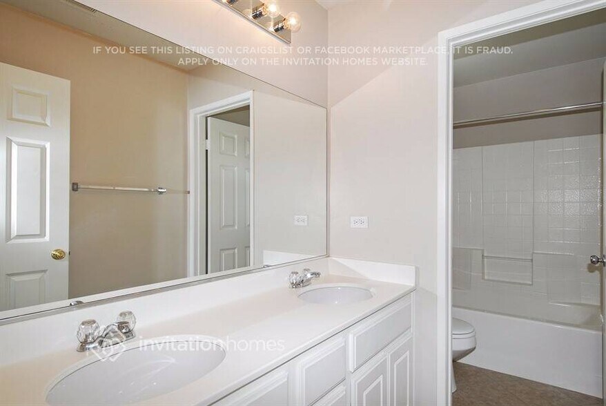 Building Photo - 26174 Charismatic Ct