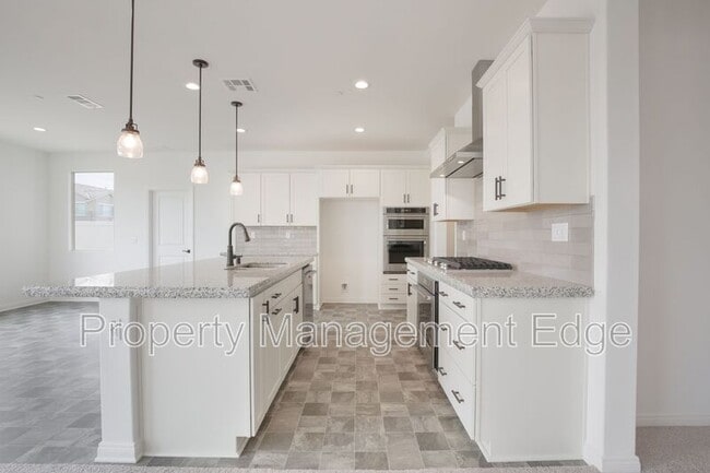 Building Photo - 4470 Hickory Ct