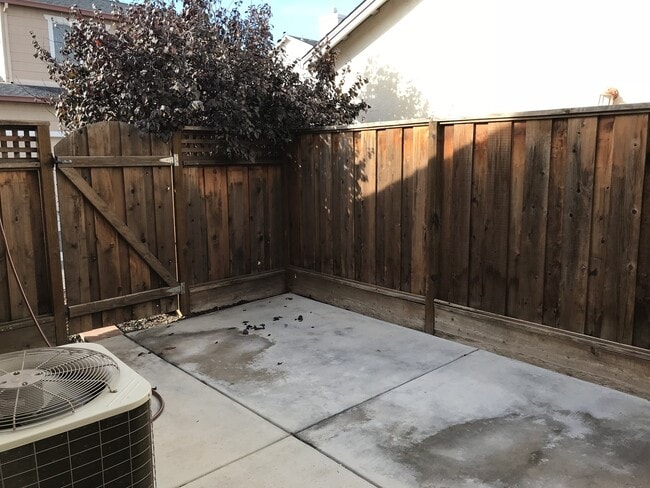 Building Photo - Two story in desirable north Turlock!