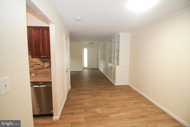 Building Photo - 11325 Halethorpe Terrace