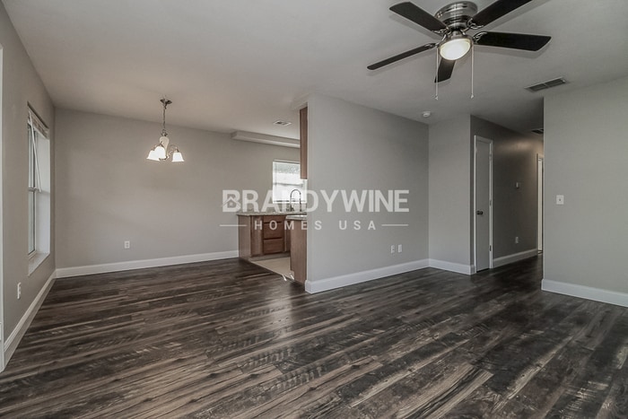 Building Photo - 1423 N Tremain St