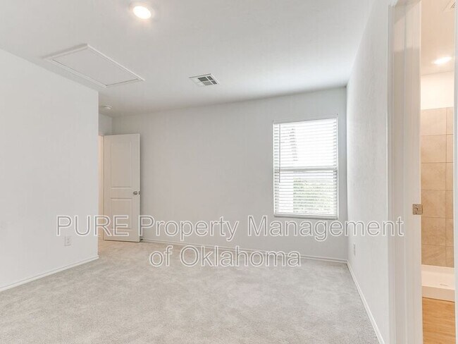 Building Photo - 3311 NW 148th St