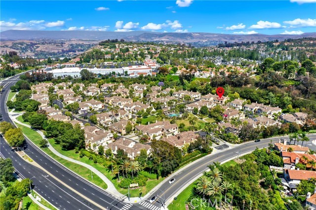 Building Photo - 211 Chandon