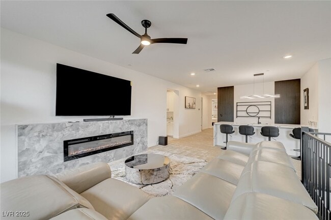 Building Photo - 510 Duvet Ct